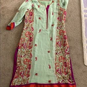 3 piece printed Pakistani outfit